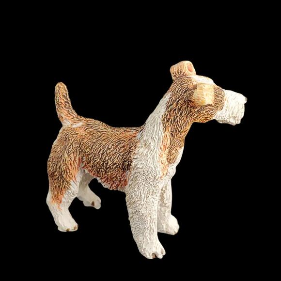 Airedale or French Wire Fox Terrier Resin 2.5" Figurine, Brown & White - Picture 2 of 5